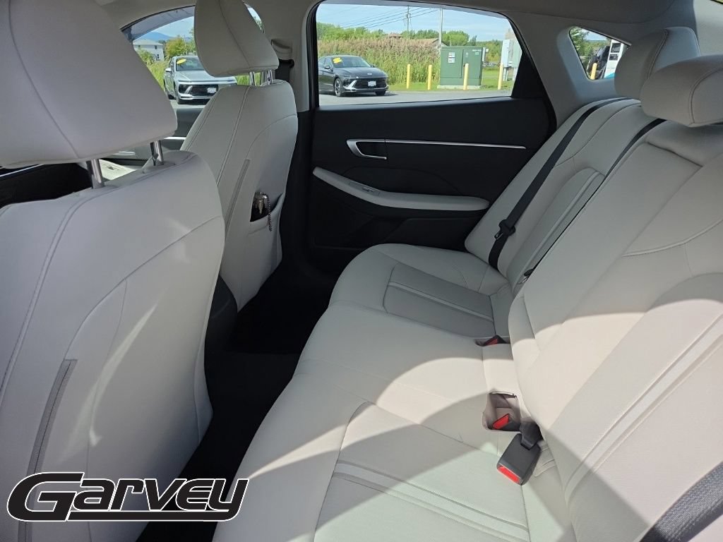 2025 Hyundai Sonata SEL - Photo 10