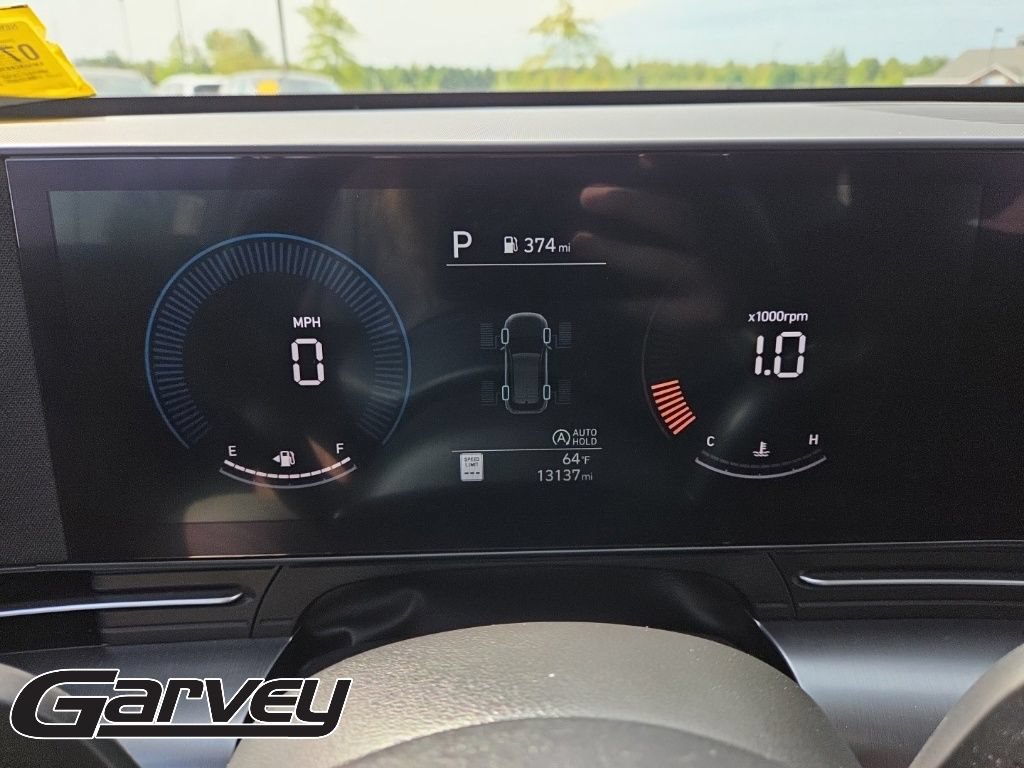 2025 Hyundai Kona SE - Photo 16