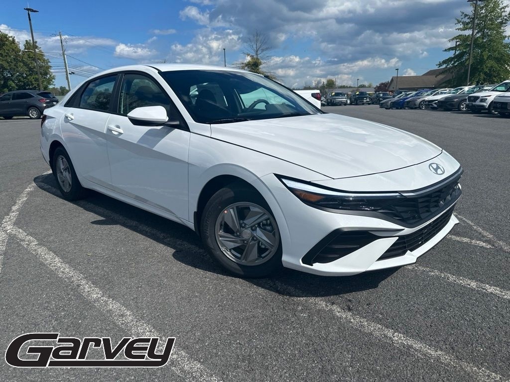 New 2026 Hyundai Elantra SE Sedan