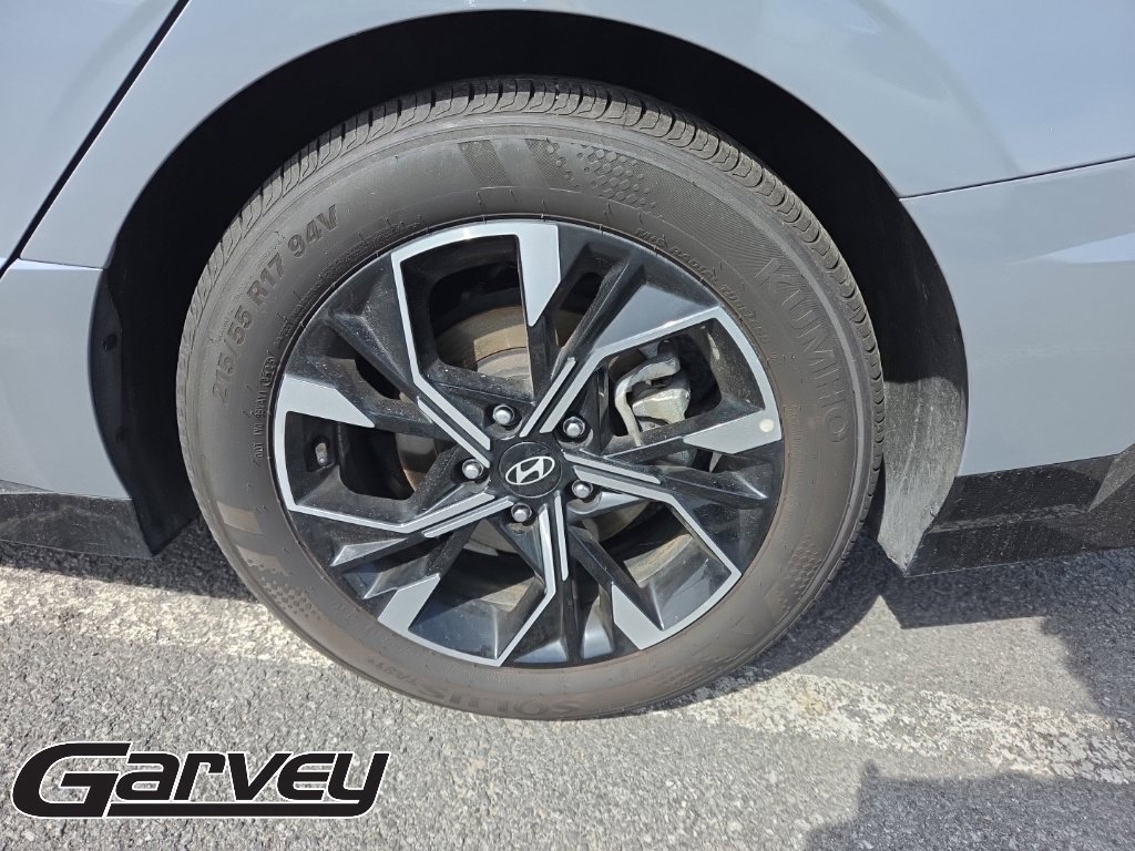2025 Hyundai Sonata SEL - Photo 9