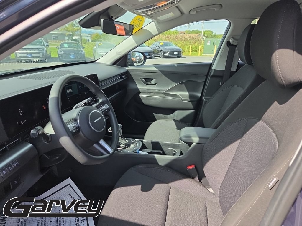 2025 Hyundai Kona SE - Photo 13