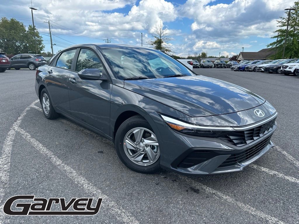 2026 Hyundai Elantra SE
