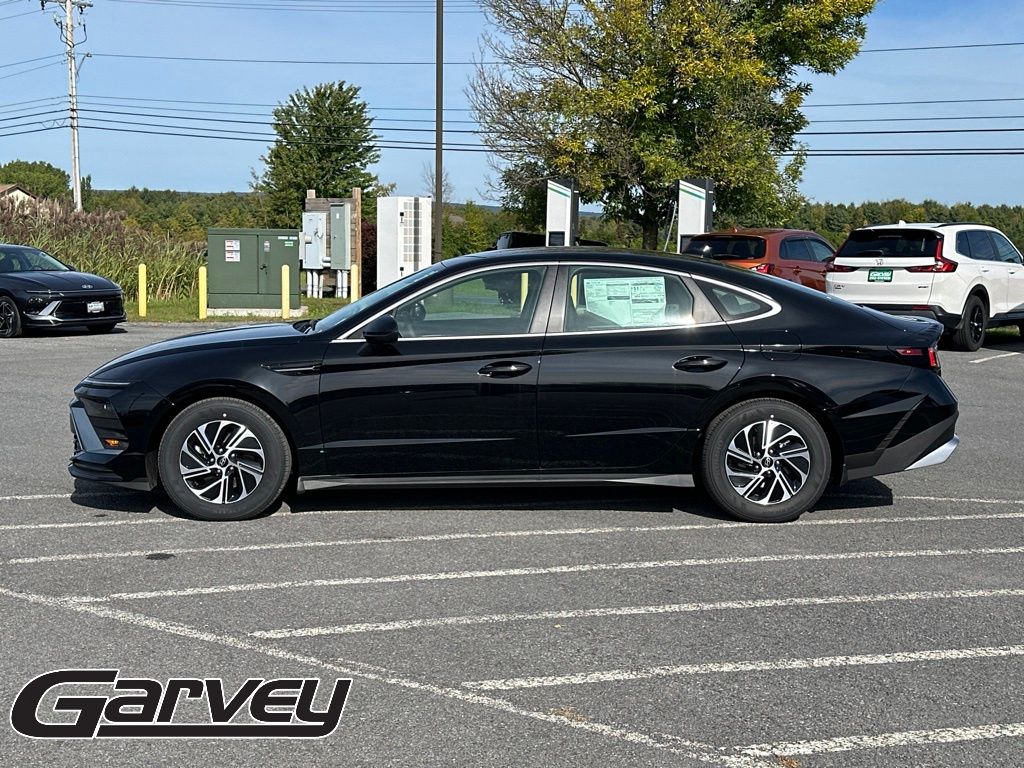 New 2026 Hyundai Sonata Hybrid Blue Sedan