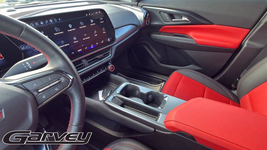 2025 Chevrolet Equinox EV RS - Photo 24