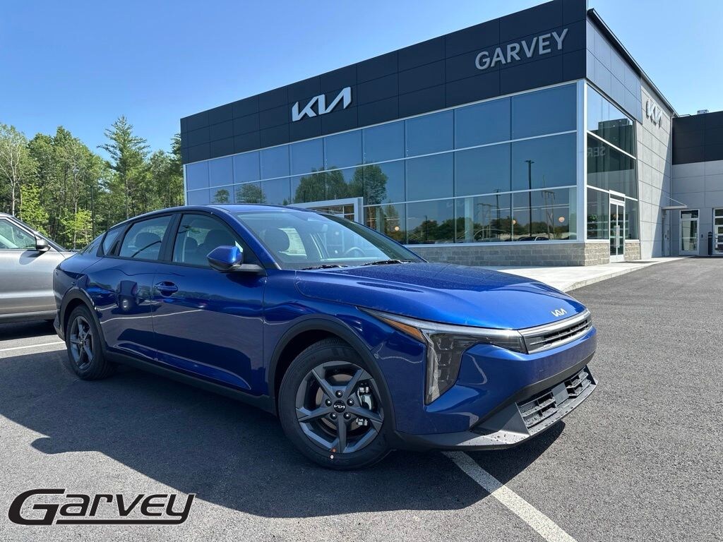 New 2026 Kia K4 LXS Sedan