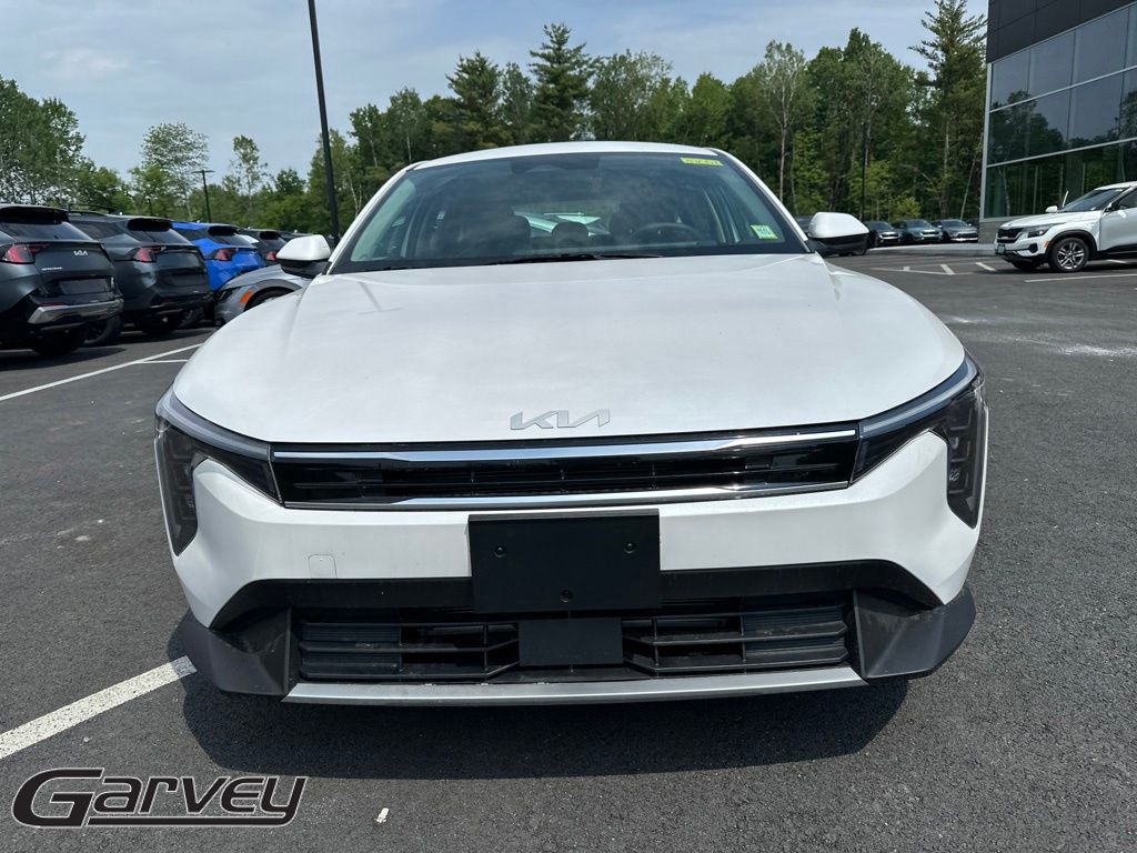 New 2026 Kia K4 EX Hatchback