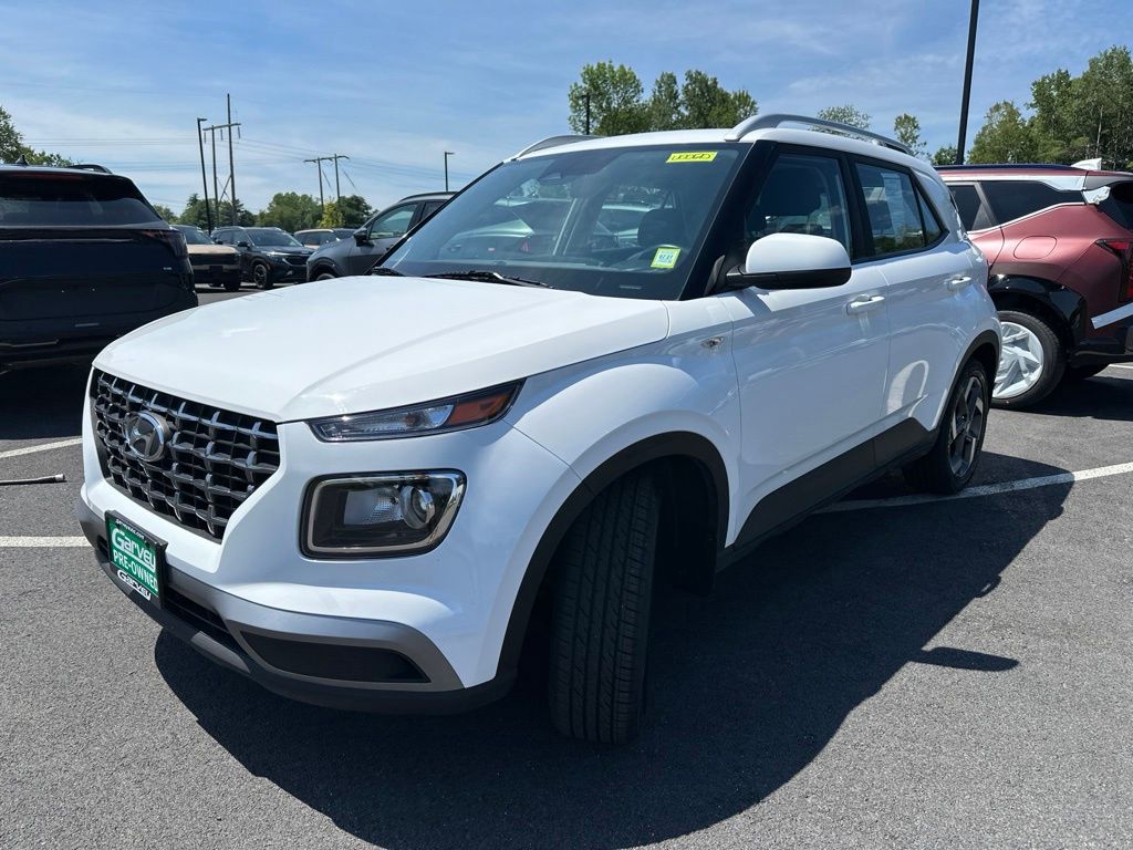 Used 2023 Hyundai Venue SEL SUV
