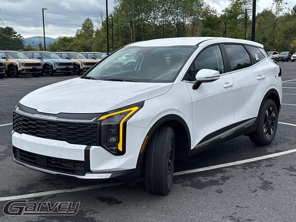 New 2027 Kia Sportage LX SUV