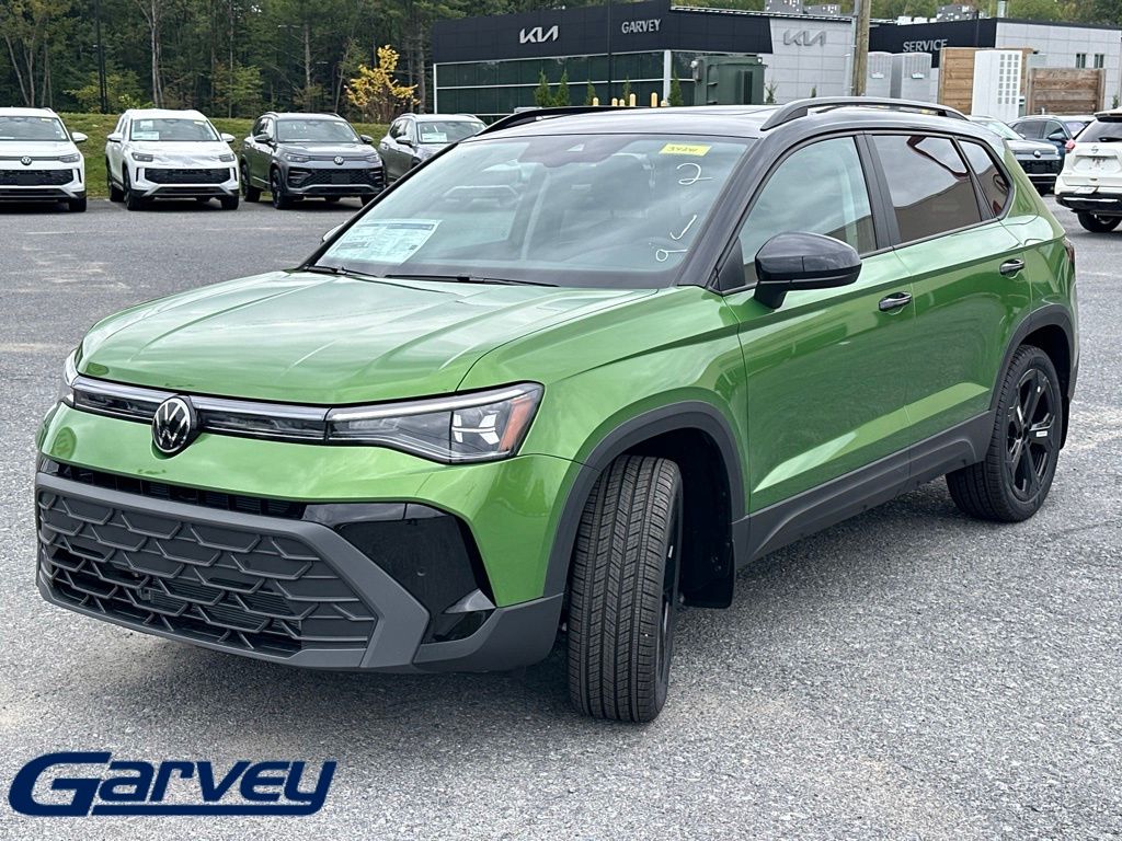 New 2027 Volkswagen Taos 1.5T SE Black SUV