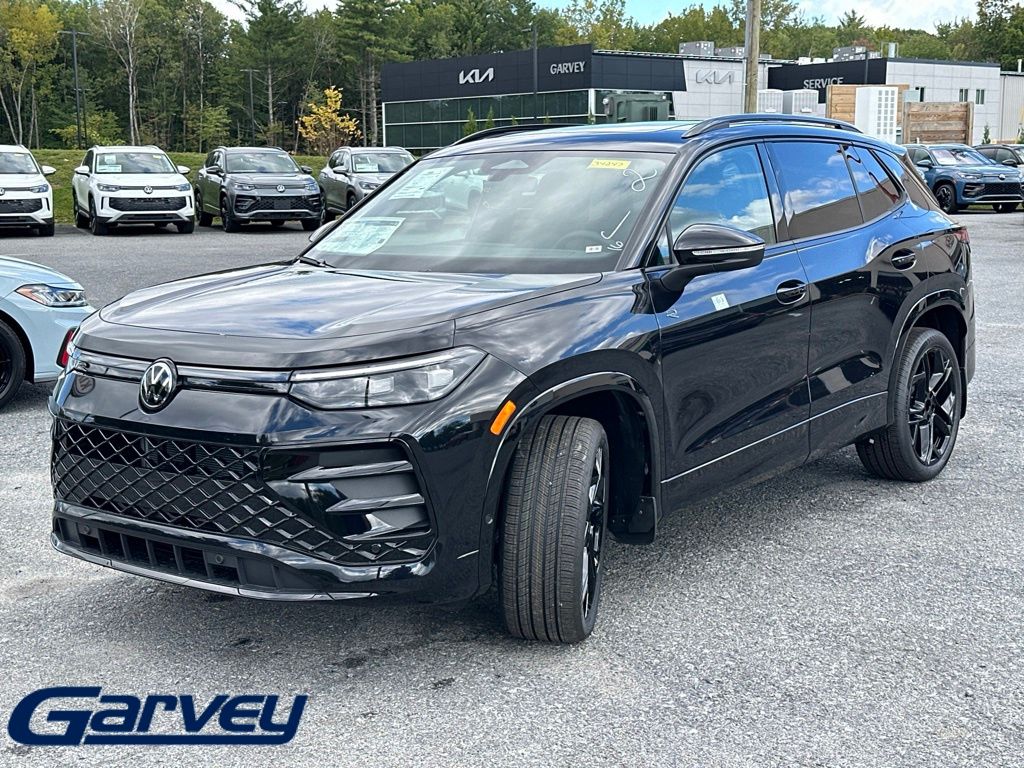 New 2026 Volkswagen Tiguan SE R-Line Black SUV