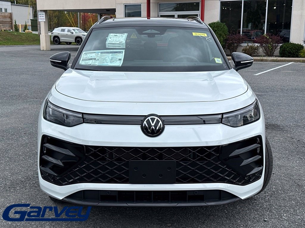 New 2026 Volkswagen Tiguan SE R-Line Black SUV