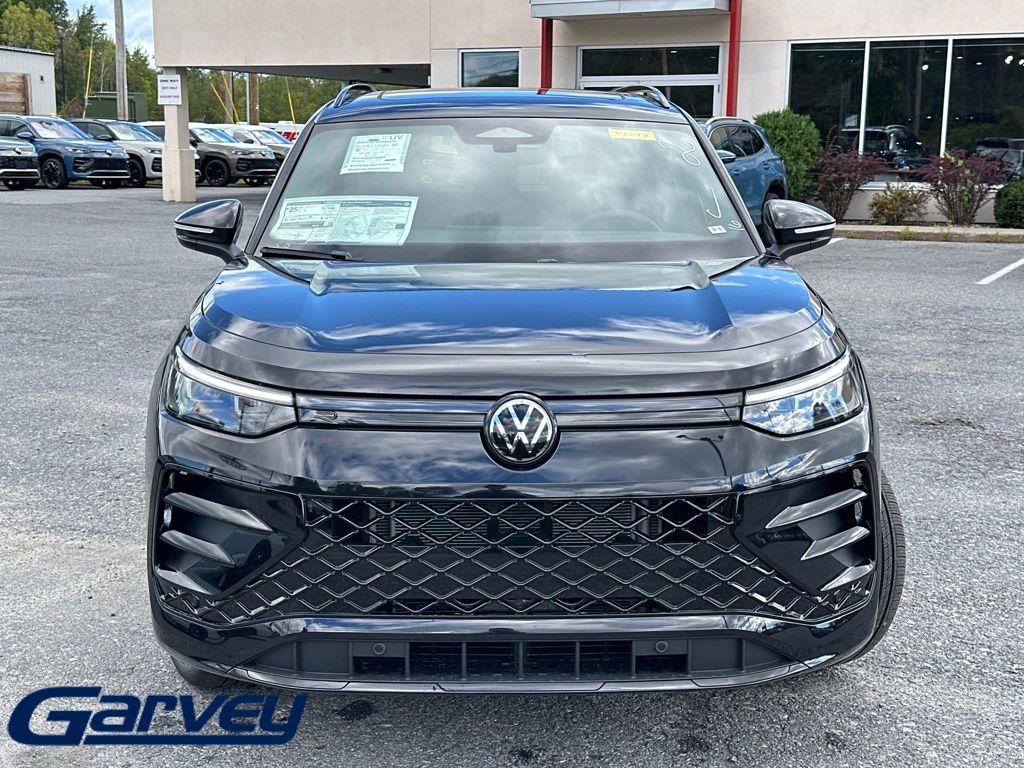 New 2026 Volkswagen Tiguan SE R-Line Black SUV