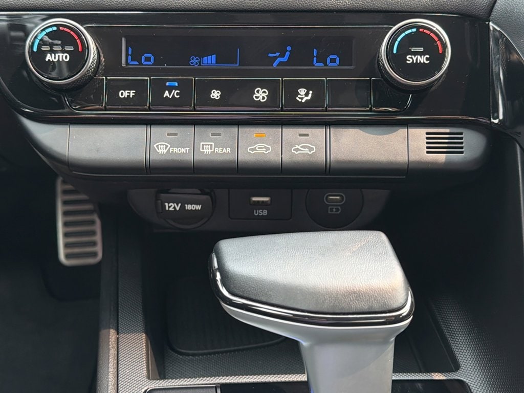 2025 Hyundai Elantra Blue - Photo 25