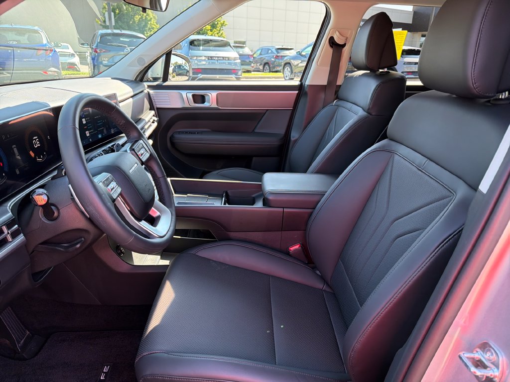 2025 Hyundai Santa Fe SEL - Photo 10