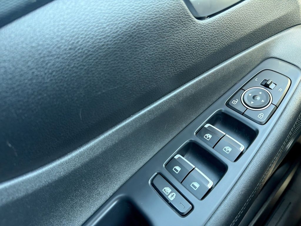 2023 Hyundai Santa Fe SEL - Photo 18