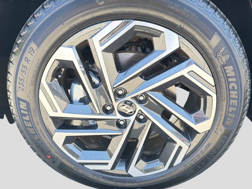 2026 Hyundai Tucson Limited - Photo 15