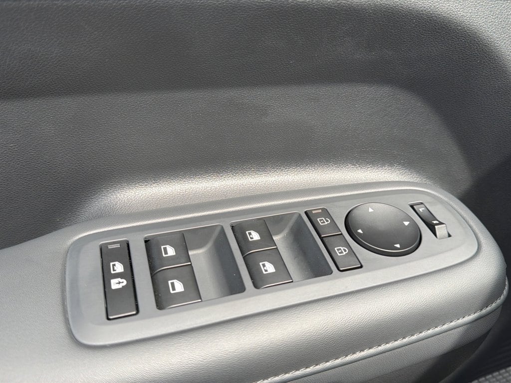 2025 Hyundai Santa Fe SEL - Photo 17