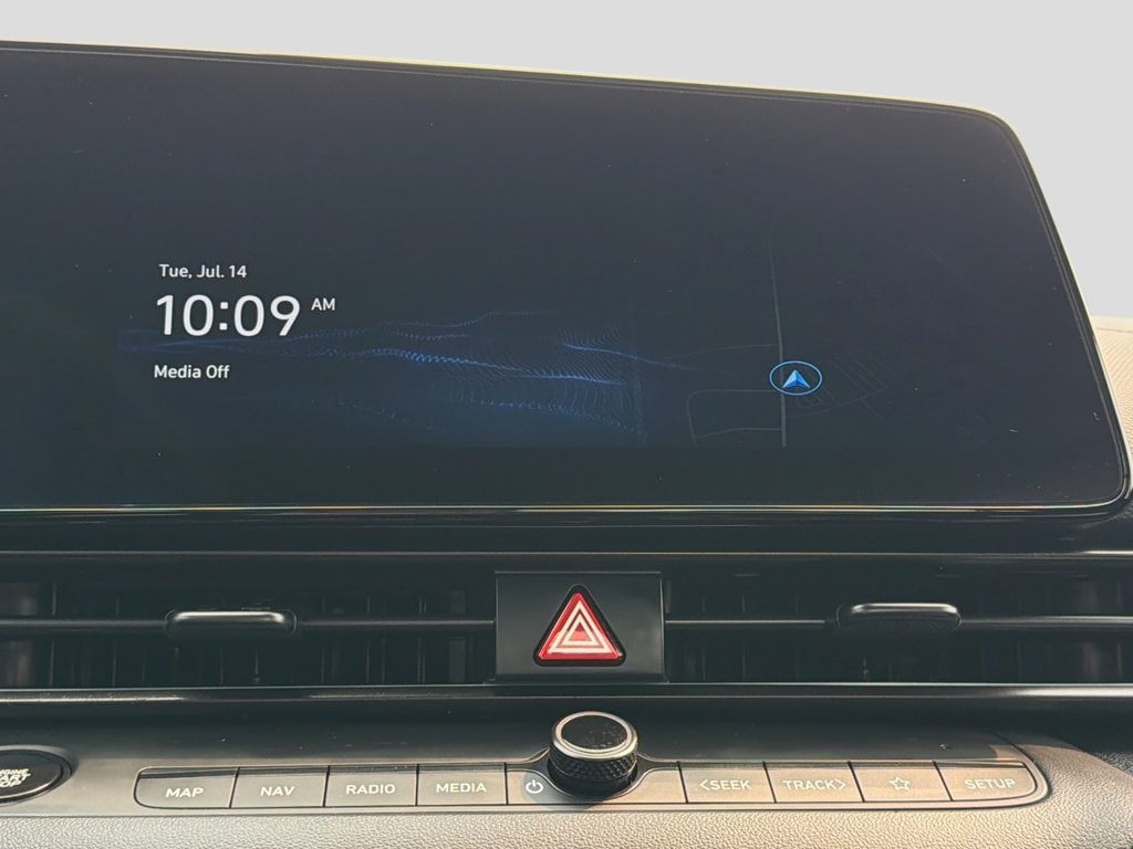 2025 Hyundai Elantra Blue - Photo 22