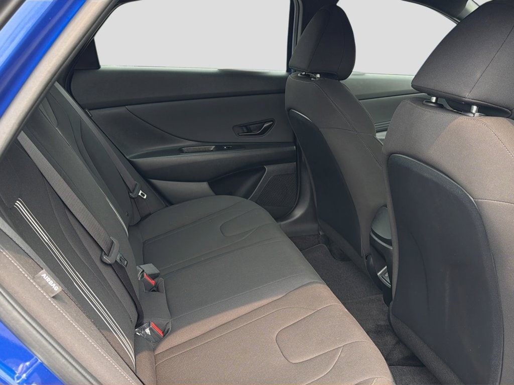 2025 Hyundai Elantra Blue - Photo 27