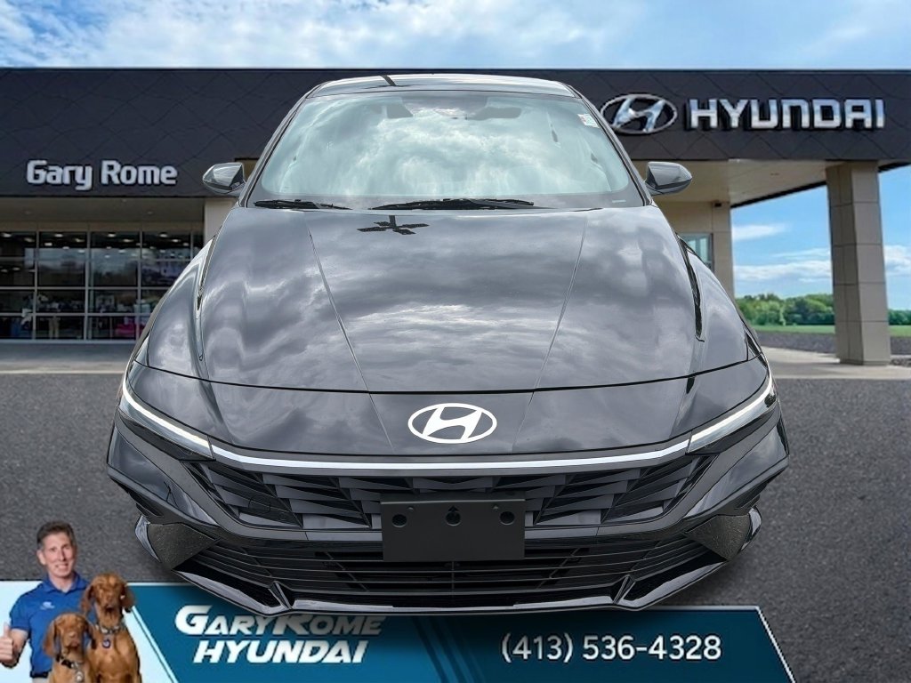 2025 Hyundai Elantra Blue - Photo 9