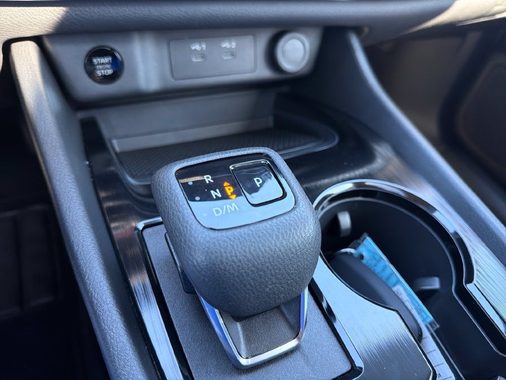 2024 Nissan Rogue SV - Photo 24