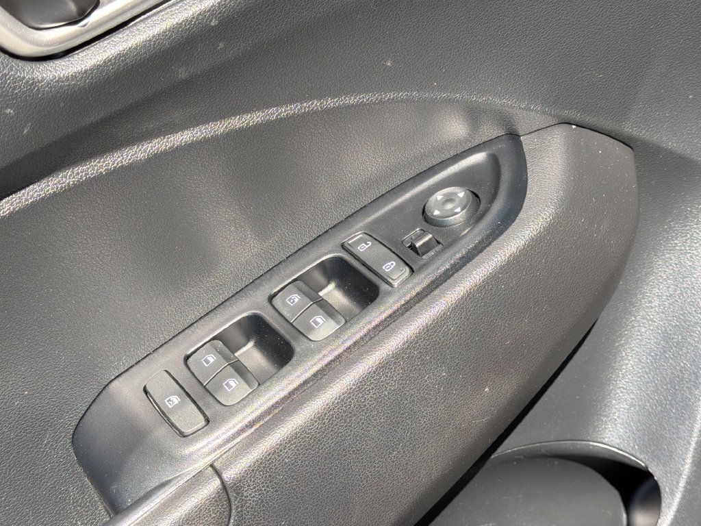 2023 Hyundai Venue SEL - Photo 12