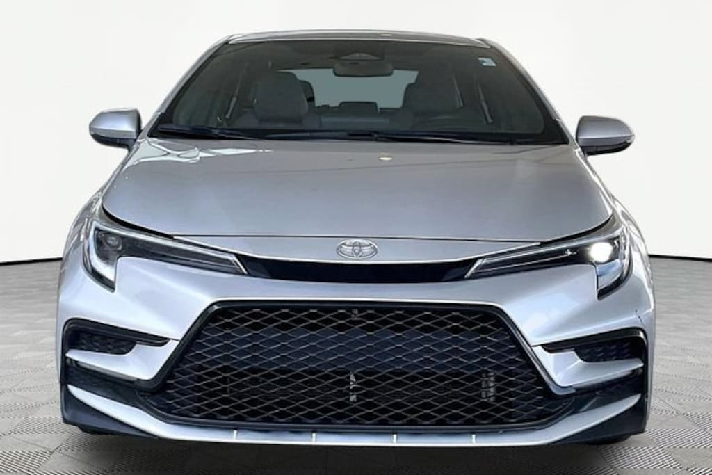 Used 2025 Toyota Corolla SE Sedan