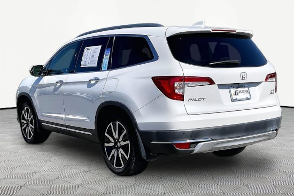 Used 2021 Honda Pilot AWD Elite SUV