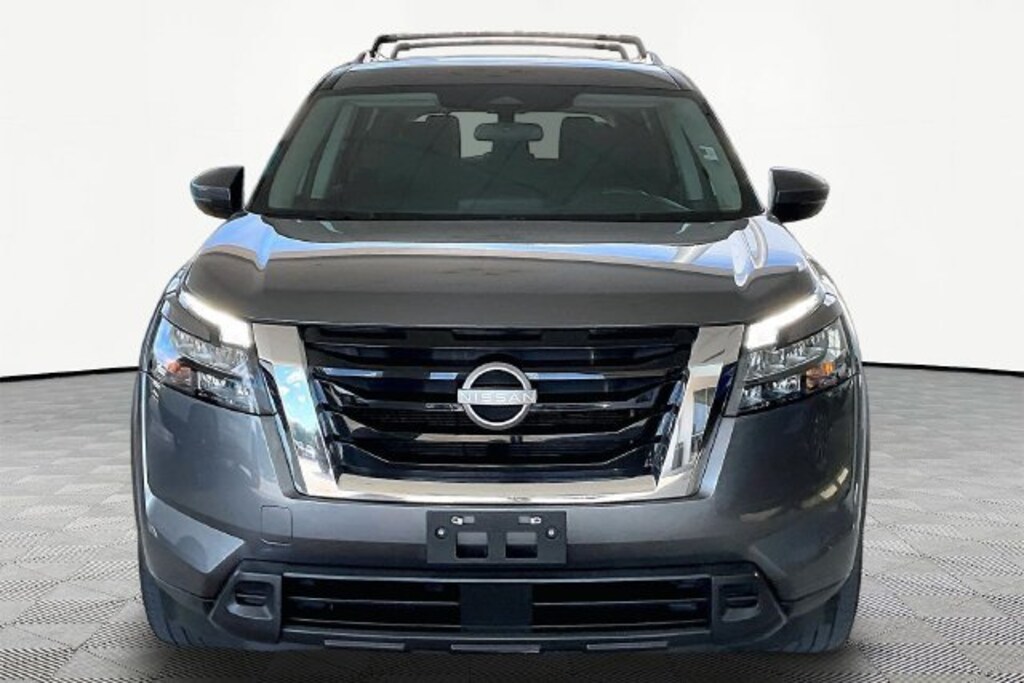 Used 2024 Nissan Pathfinder SV 4WD SUV
