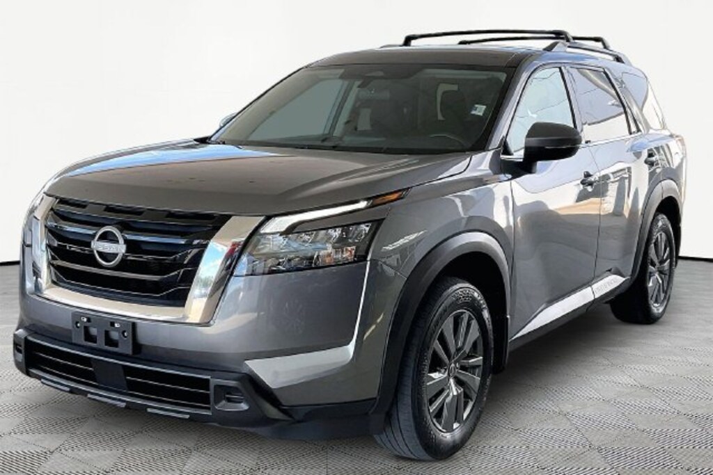 Used 2024 Nissan Pathfinder SV 4WD SUV