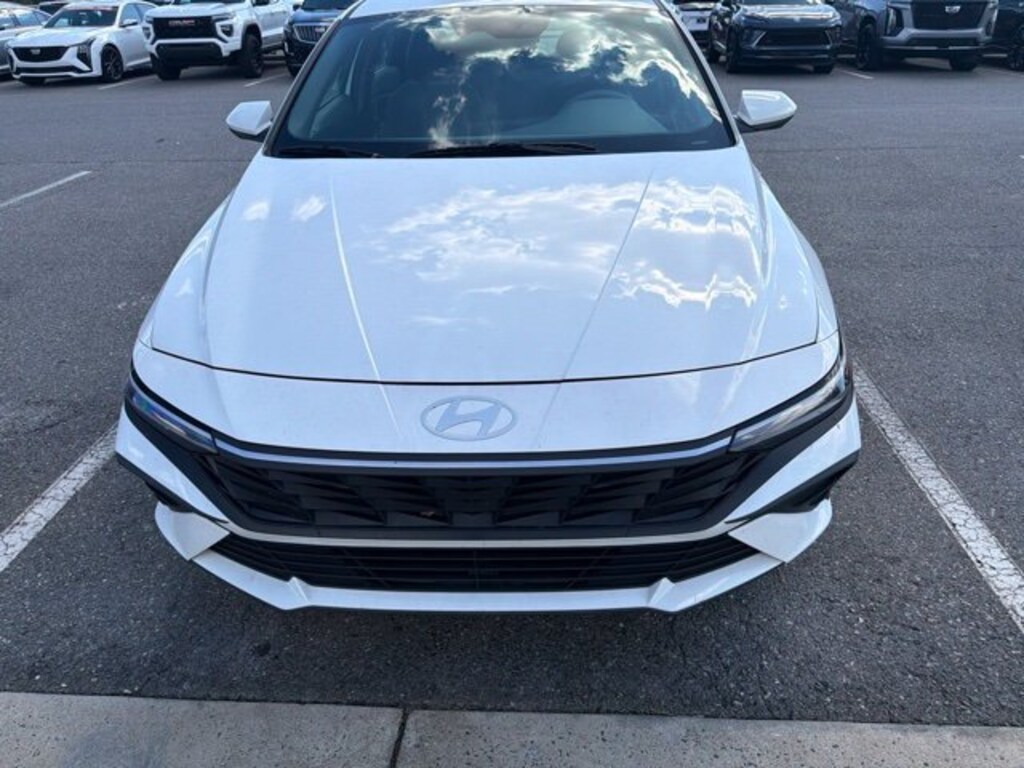 Used 2024 Hyundai Elantra Hybrid Blue Sedan