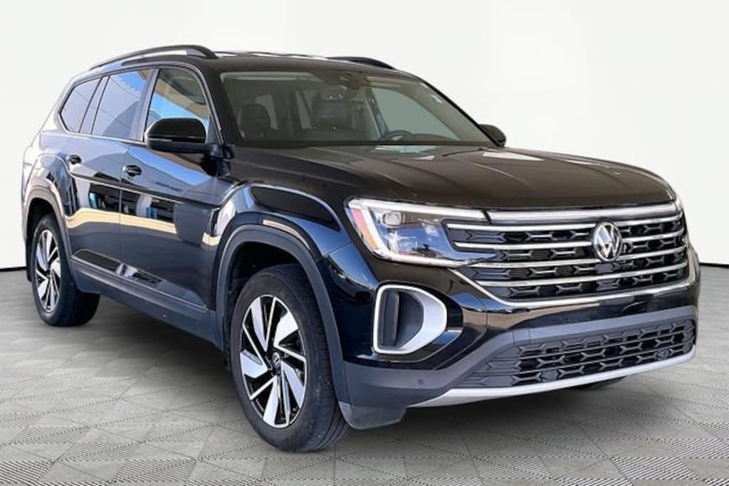 Used 2024 Volkswagen Atlas 2.0T SE w/Technology SUV