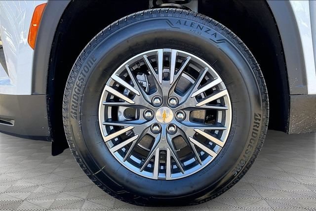 2026 Chevrolet Traverse LT - Photo 12