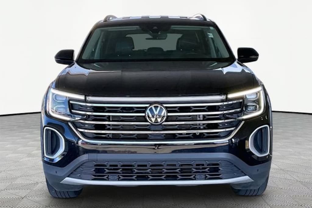 Used 2024 Volkswagen Atlas 2.0T SE w/Technology SUV