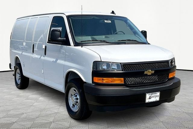 2025 Chevrolet Express Cargo