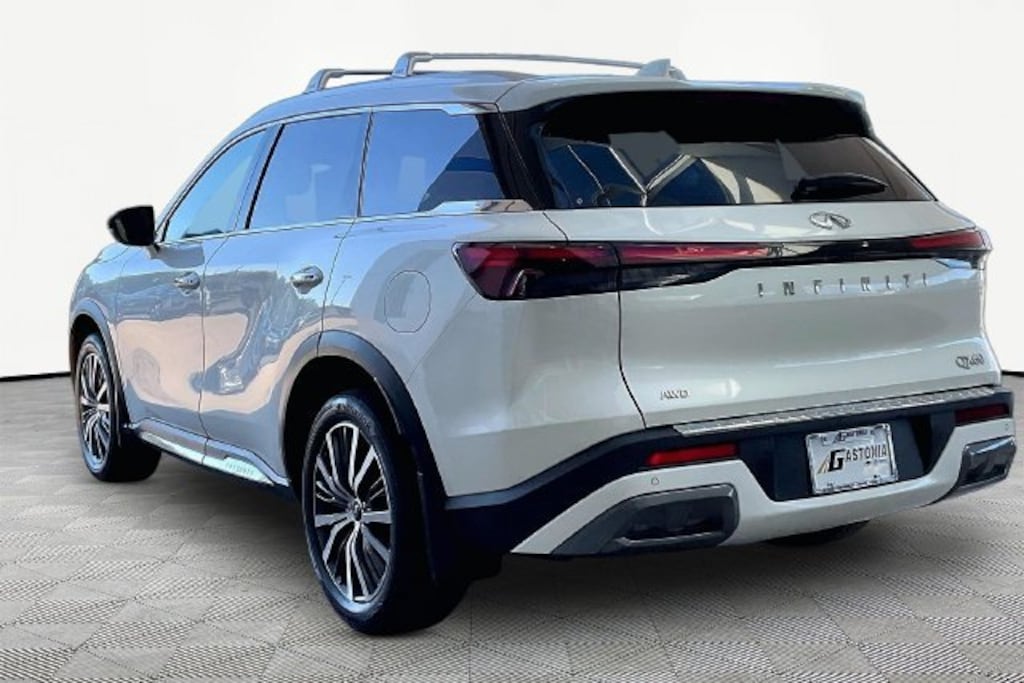 Used 2023 INFINITI QX60 Sensory