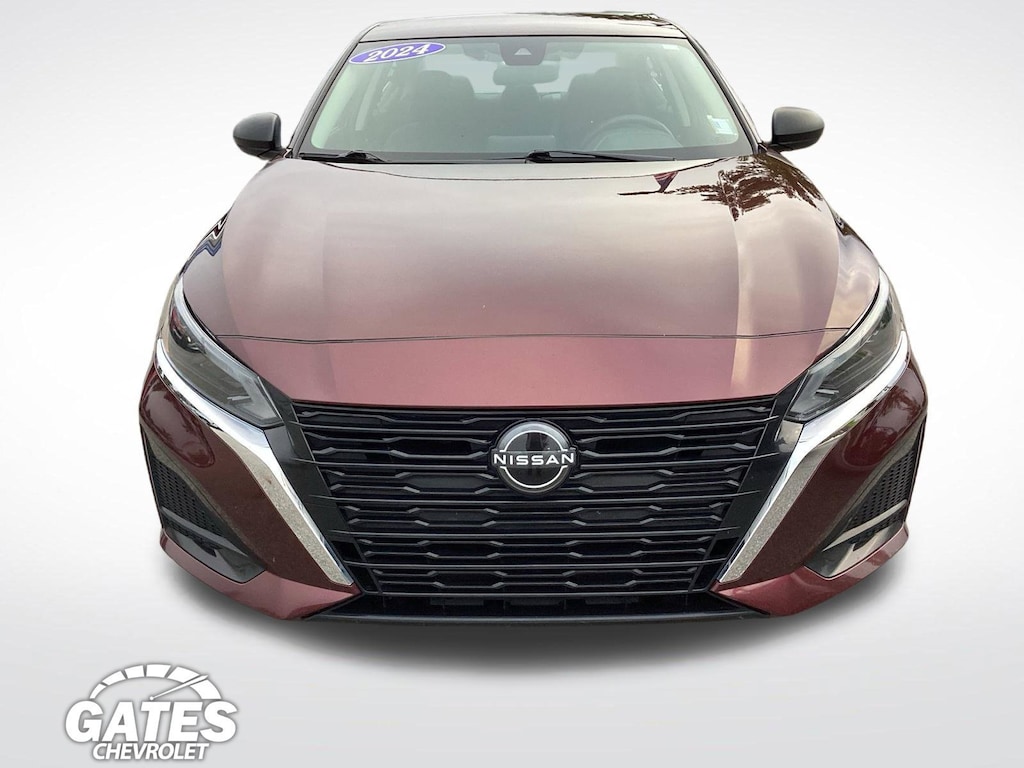 Used 2024 Nissan Altima 2.5 SV