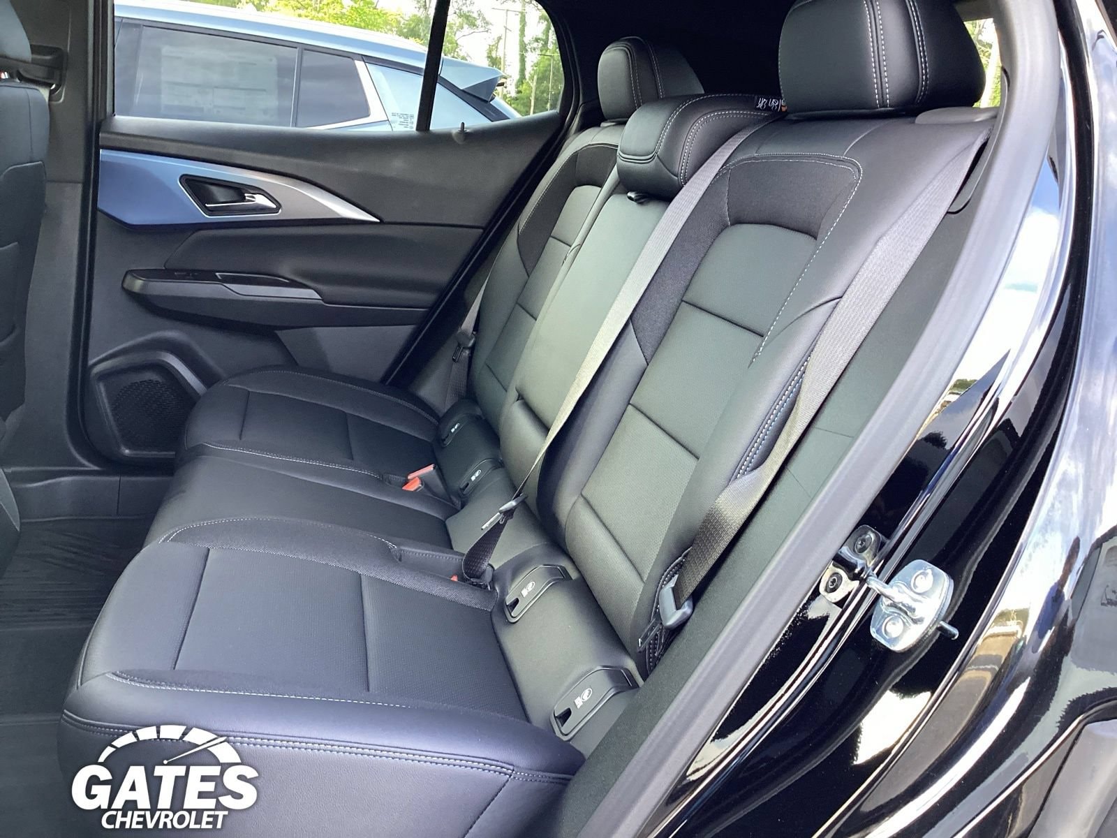 2026 Chevrolet Equinox EV 2LT - Photo 6