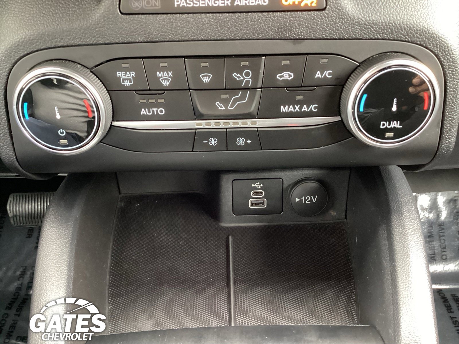 2025 Ford Escape ST-Line - Photo 17