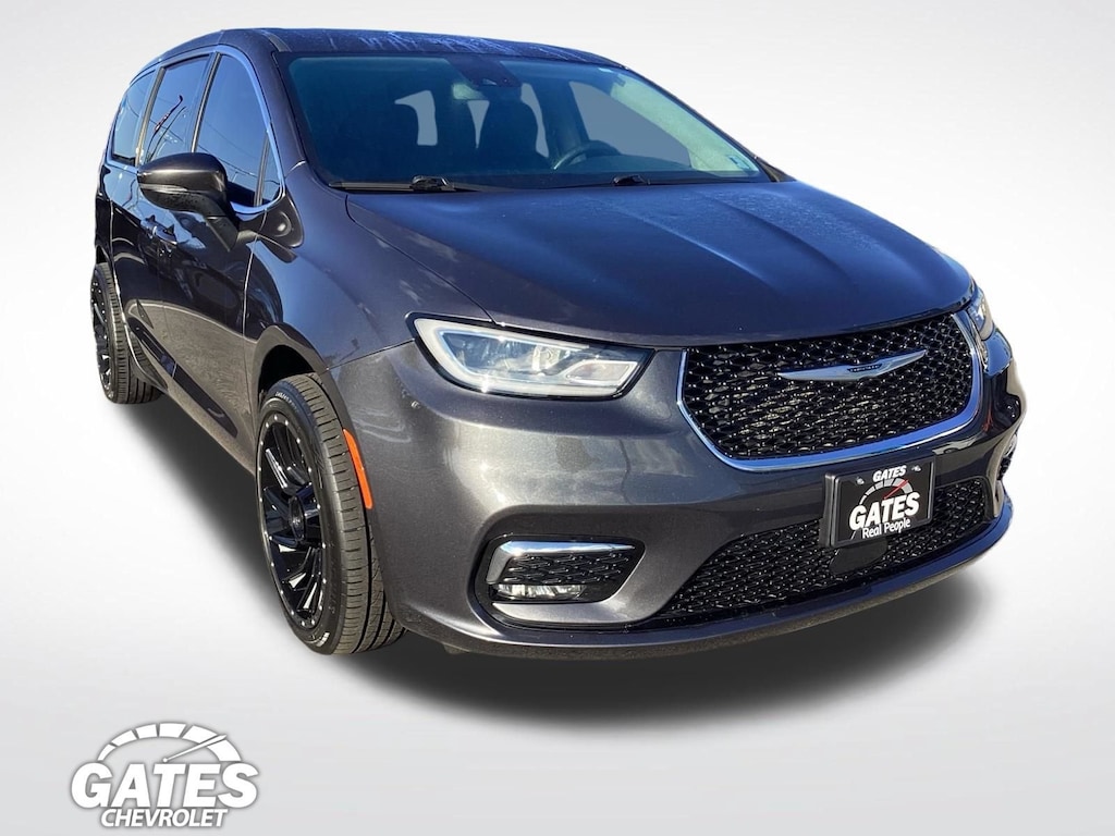 Used 2023 Chrysler Pacifica Hybrid Touring L