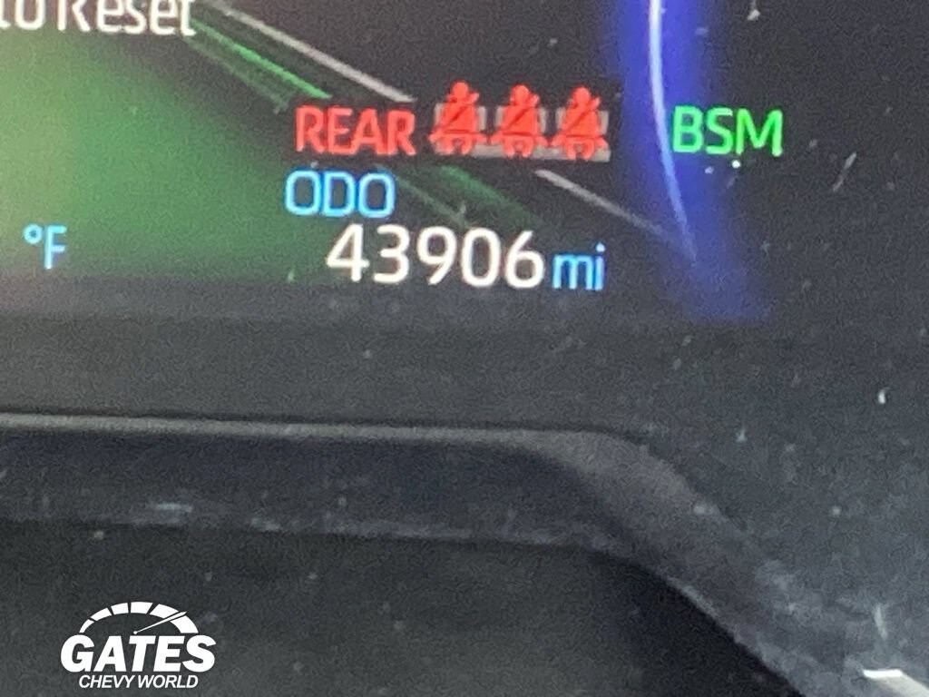 Used 2025 Toyota RAV4 Hybrid XLE SUV