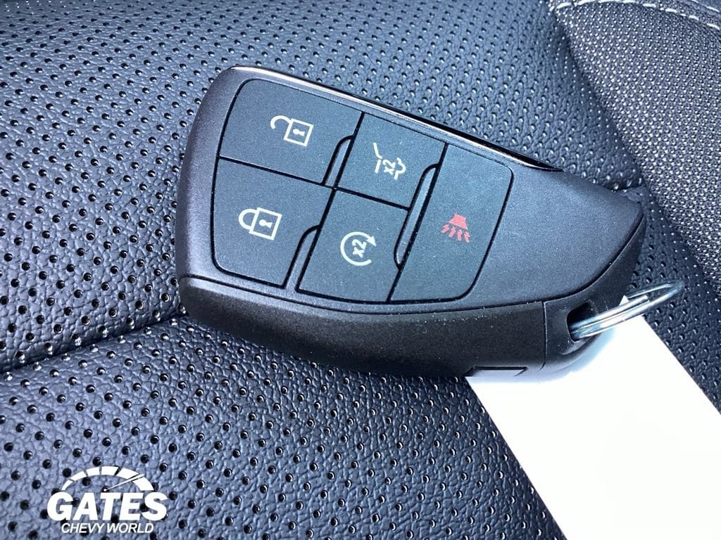 2025 Chevrolet Equinox EV 1LT - Photo 13