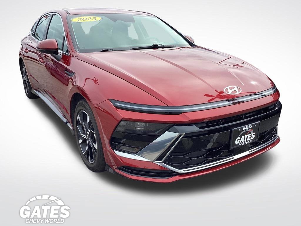 Used 2025 Hyundai Sonata SEL Sedan