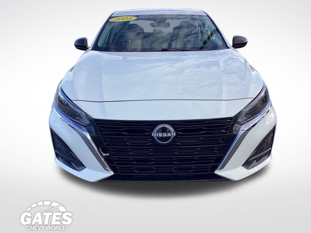 Used 2025 Nissan Altima SV Sedan