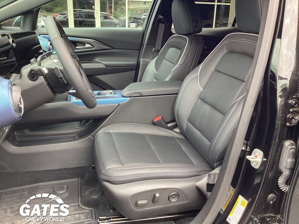 2025 Chevrolet Equinox EV 1LT - Photo 5
