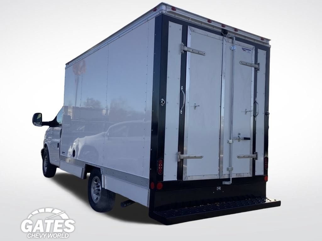 New 2024 Chevrolet Express Cutaway 3500 1WT Cutaway Van