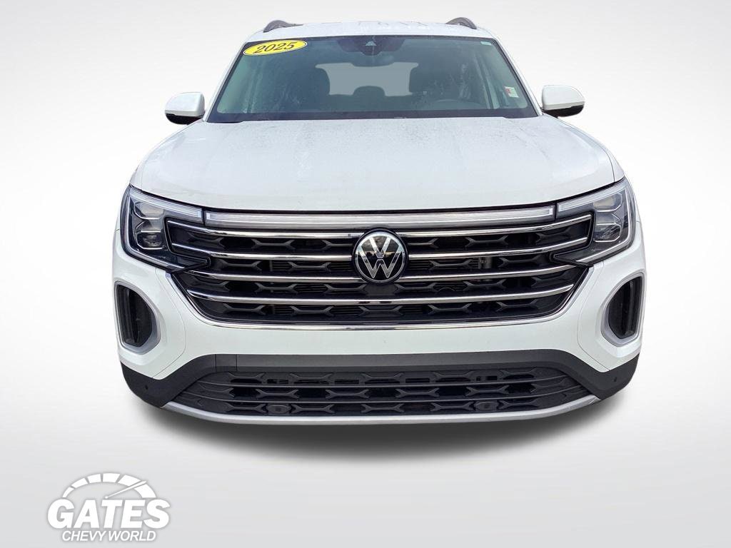 Used 2025 Volkswagen Atlas 2.0T SE w/Technology SUV