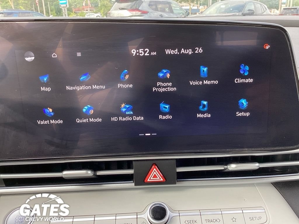 Used 2024 Hyundai Elantra Limited Sedan
