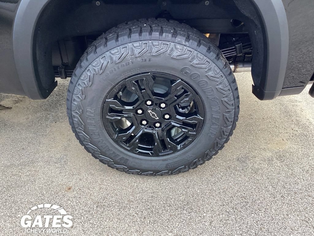 2026 Chevrolet Silverado 1500 ZR2 - Photo 17