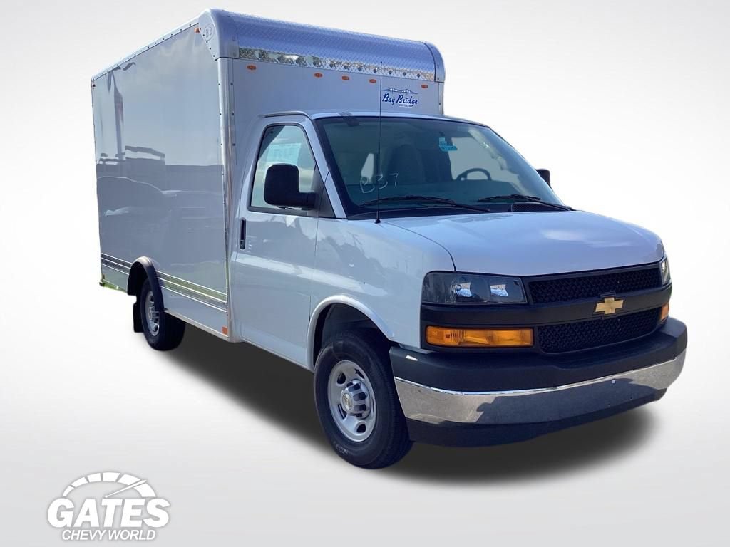 2026 Chevrolet Express Cutaway Base